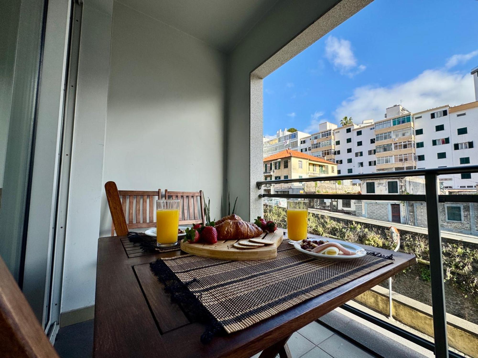 פונשל Madeira Emotions Apartments מראה חיצוני תמונה